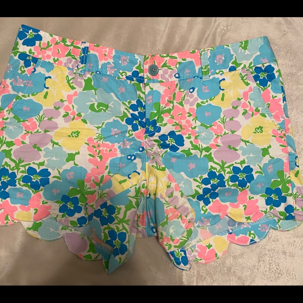 Lilly Pulitzer Pastel Floral Scallop Hem Shorts - Blue Pink Yellow Green